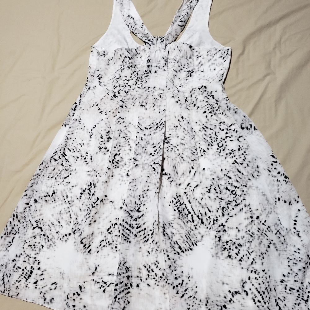 Jessica Simpson flowy summer dress - Picture 2 of 8